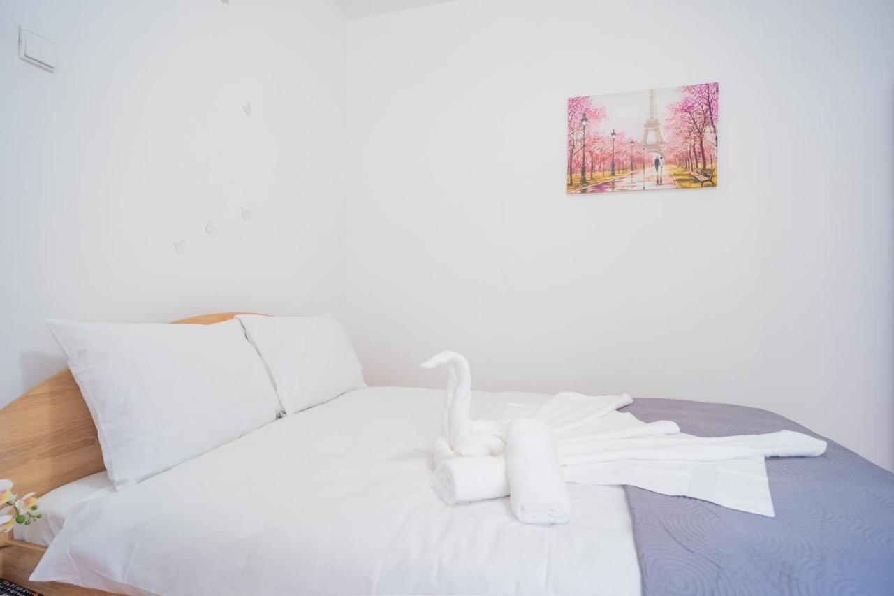 Serene 1Br Apartment With Workspace Βουκουρέστι Εξωτερικό φωτογραφία